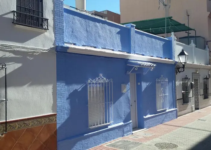 Casa Azul En El Centro De Boliches